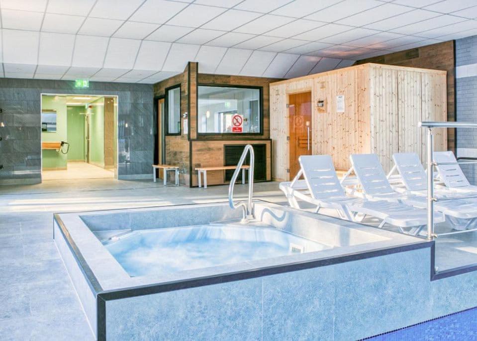Newlands Park Hotel Charmouth Bagian luar foto