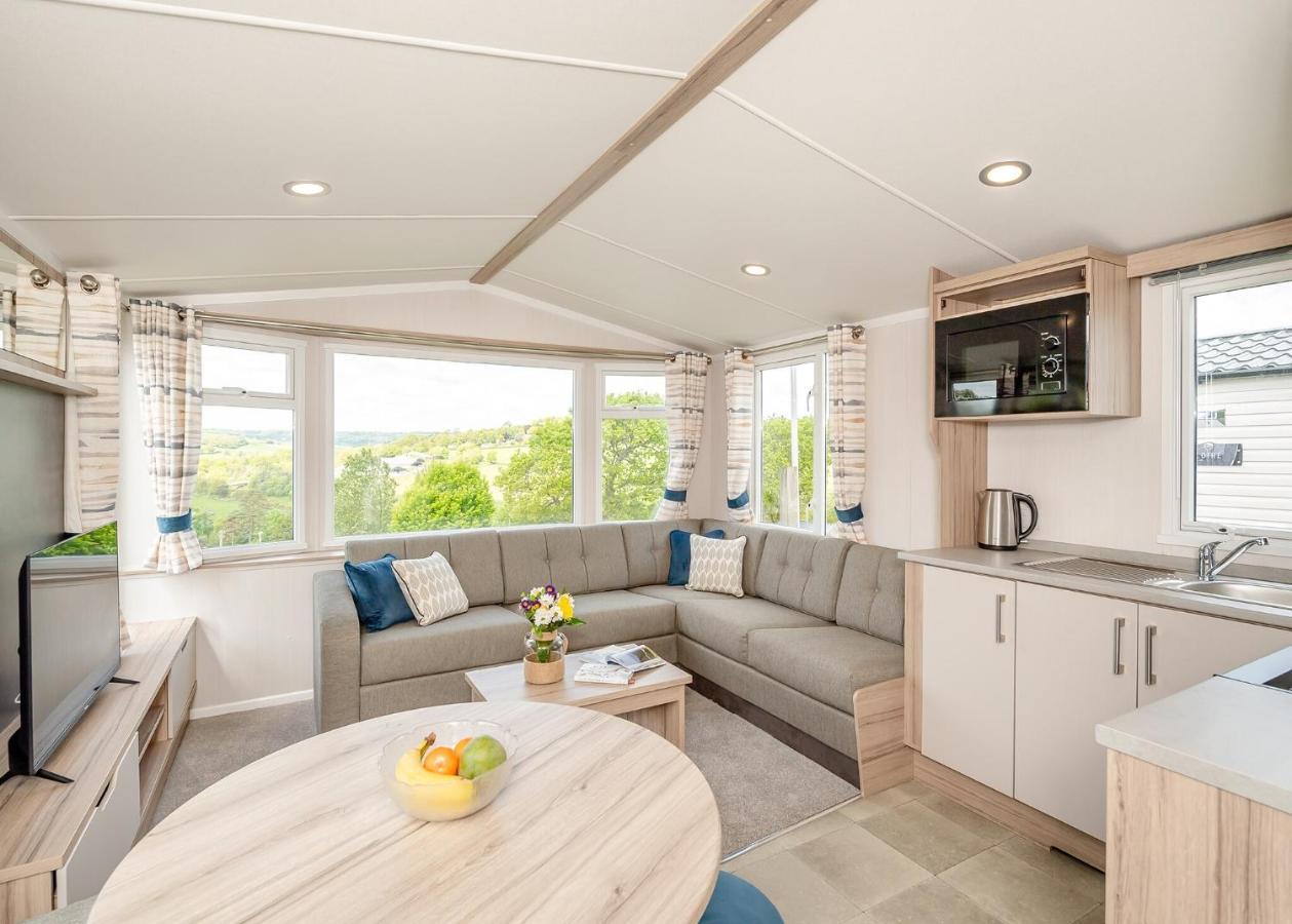 Newlands Park Hotel Charmouth Bagian luar foto